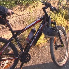 FERITO CICLISTA ADRANITA DOPO BRUTTA CADUTA