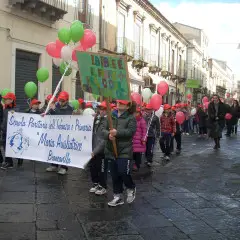 ALUNNI DI BIANCAVILLA IN MARCIA CONTRO LA MAFIA