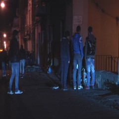 ADRANO. SCONTRO TRA SCOOTER IN VIA VITTORIO EMANUELE. 2 FERITI