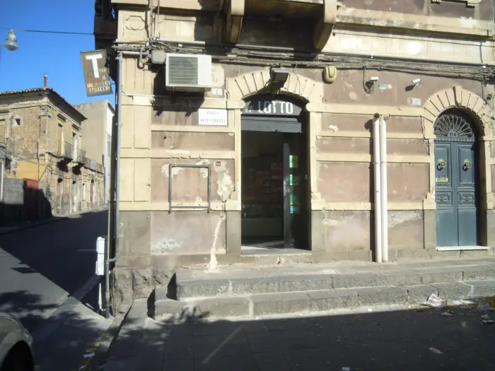 tabacchi piazza LIbertà