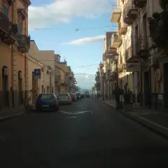ADRANO. MIGLIORANO LE CONDIZIONI DELL’UOMO AGGREDITO DAL FIGLIO