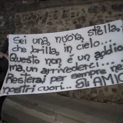 L’ADDIO A SALVO. “SEI UNA NUOVA STELLA CHE BRILLA NEL CIELO”