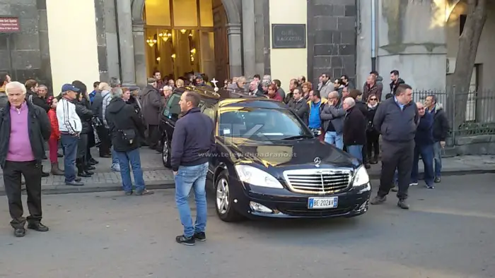 funerali a. nicolosi