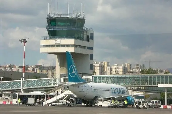 Etna. Fine dello stato di allerta. Torna operativo l’aeroporto di Catania