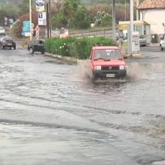 TEMPORALE AD ADRANO. ANCHE AD AGOSTO IL LAGHETTO DELLA NAVICCIA