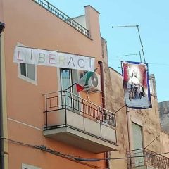 ADRANO. SAN NICOLÒ “LIBERACI”. IN VIA V. EMANUELE SÌ INVOCA IL PATRONO