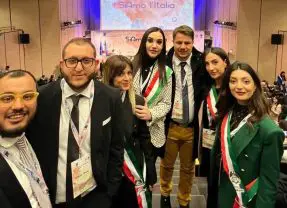 Adrano. Rappresentanza adranita a Treviso per il convegno nazionale Anci giovani