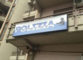 Adrano. 28enne acese arrestato dalla Polizia di Stato per furto di parti d’auto