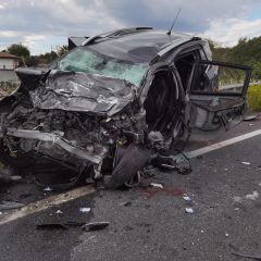 La tragedia sulla 284. La vittima è un paternese. Ci sono anche dei feriti