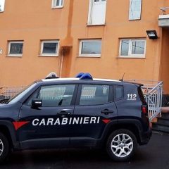 Adrano. Ai domiciliari l’operatore ecologico bloccato dai carabinieri. E’ indagato per minacce