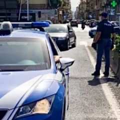 Catania. In via Giuffrida denunciati dalla polizia due “lavavetri” per molestie agli automobilisti