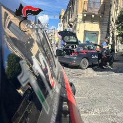 Biancavilla. Rissa in via Vittorio Emanuele. 3 arresti e 3 denunce dei carabinieri