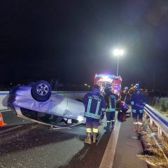 Statale 121. Auto si ribaltata nei pressi di Etnapolis. Un ferito