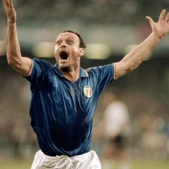 Addio a Totò Schillaci, l’eroe delle Notti Magiche di Italia ’90 si spegne a 59 anni
