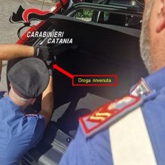 Randazzo. Sorpresa con la droga nell’auto. Denunciata 31enne di Maniace