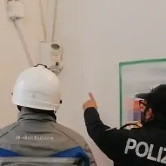Biancavilla. Casa allacciata abusivamente alla rete elettrica. Madre e figlio denunciati dalla Polizia di Adrano