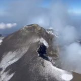 Etna in eruzione. Possibili restrizioni per arrivi e partenze all’aeroporto di Catania