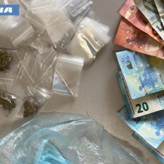 IN GIRO CON COCAINA E MARIJUANA IN TASCA, PUSHER 18ENNE DI ADRANO ARRESTATO DALLA POLIZIA DI STATO