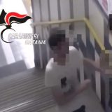 Molestie sessuali sulle scale della metropolitana: identificato e denunciato un 23enne di Adrano