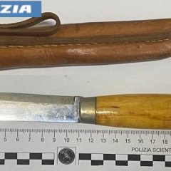 Paternò. Ispettore del commissariato della Polizia di Stato di Adrano libero dal servizio, sventa rapina in macelleria e blocca 38enne