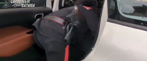 Paternò: un arresto per spaccio ed una denuncia per possesso di materie esplodenti