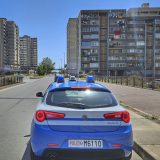 Minaccia la madre e la sorella con una mazza da baseball per avere i soldi per comprare la droga: arrestato 30enne catanese per maltrattamenti in famiglia e tentata estorsione.