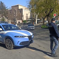 Adrano-Biancavilla. Controlli straordinari della Polizia di Stato. Identificate 108 persone, ispezionati 62 veicoli