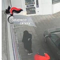 Adrano. Utilizza carta acquisti indebitamente. Denunciato 37enne dai carabinieri