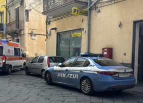 Adrano. Rapina all’ufficio postale di via Stazione