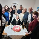 Centuripe. Nonna Maria festeggia 102 anni