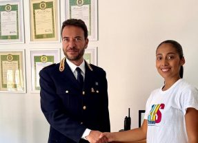 Catania. Trova 500 euro allo sportello bancario e li consegna alla Polizia di Stato: denaro restituito al legittimo proprietario