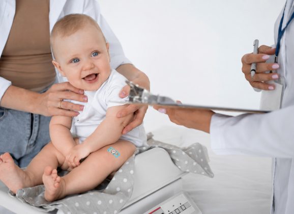 Asp Catania. Vaccinazioni pediatriche: cresce la richiesta delle famiglie, accesso senza prenotazione anche per i nati nel 2025
