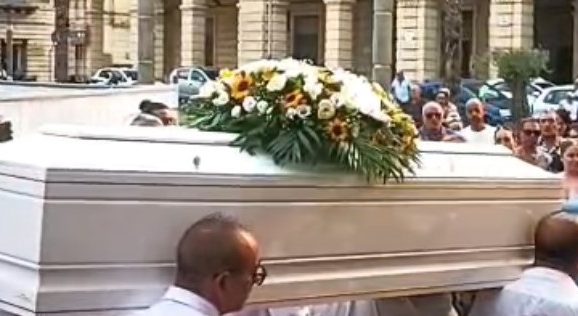 Riposto. Toccante addio a Noemi Impellizzeri