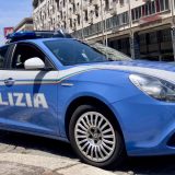 Ruba in un supermercato della zona di Corso Sicilia e aggredisce una guardia giurata:17enne arrestato dalla polizia di stato