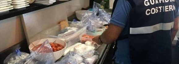 Controlli estivi tra ristoranti e pescherie nell’hinterland catanese: sequestrati 450 chili di prodotto senza etichetta o sottomisura
