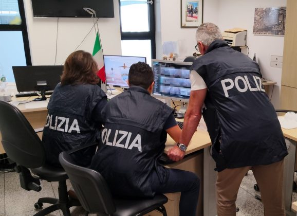 Catania. Truffatori smascherati dalla Polizia di Stato. Svuotavano il conto delle vittime online