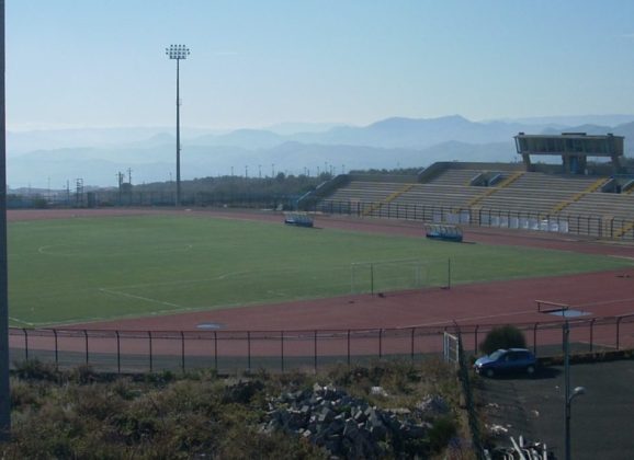 Adrano. Giunta approva progetto per manutenzione stadio dell’Etna. Mancuso: “Lo faremo rinascere noi”