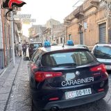 S. M. di Licodia. Cade da una scala durante i lavori in un edificio. I carabinieri denunciano il proprietario