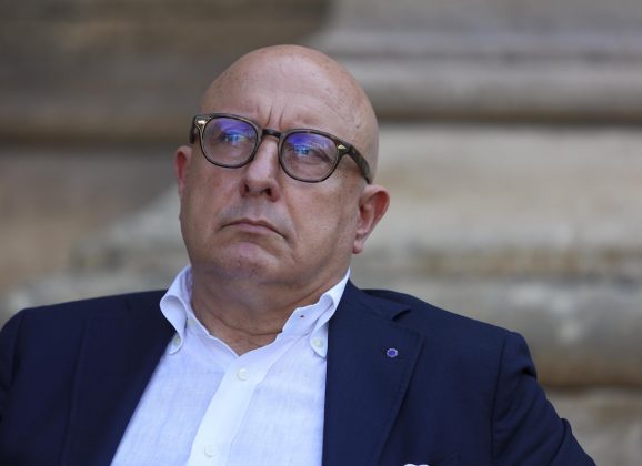 Palermo. 9 indagati per corruzione. Chiesto l’arresto per Armao, ex vicepresidente della Regione