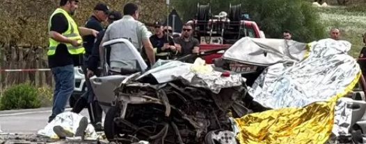 Naro (Ag). Tragico impatto auto-tir. Morti 4 braccianti agricoli di Canicattì